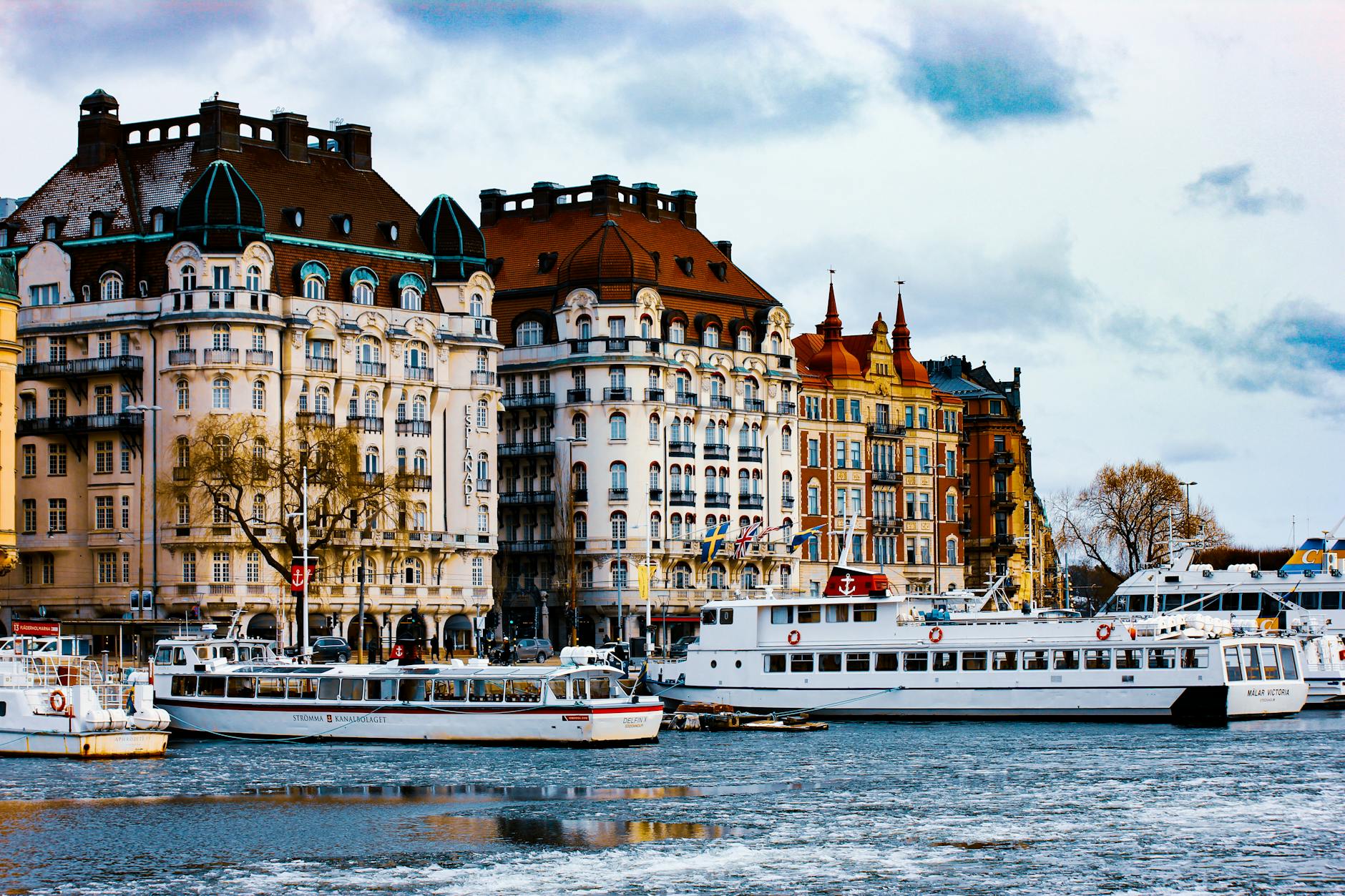 Östermalm guide — Strandvägen mansions and waterfront
