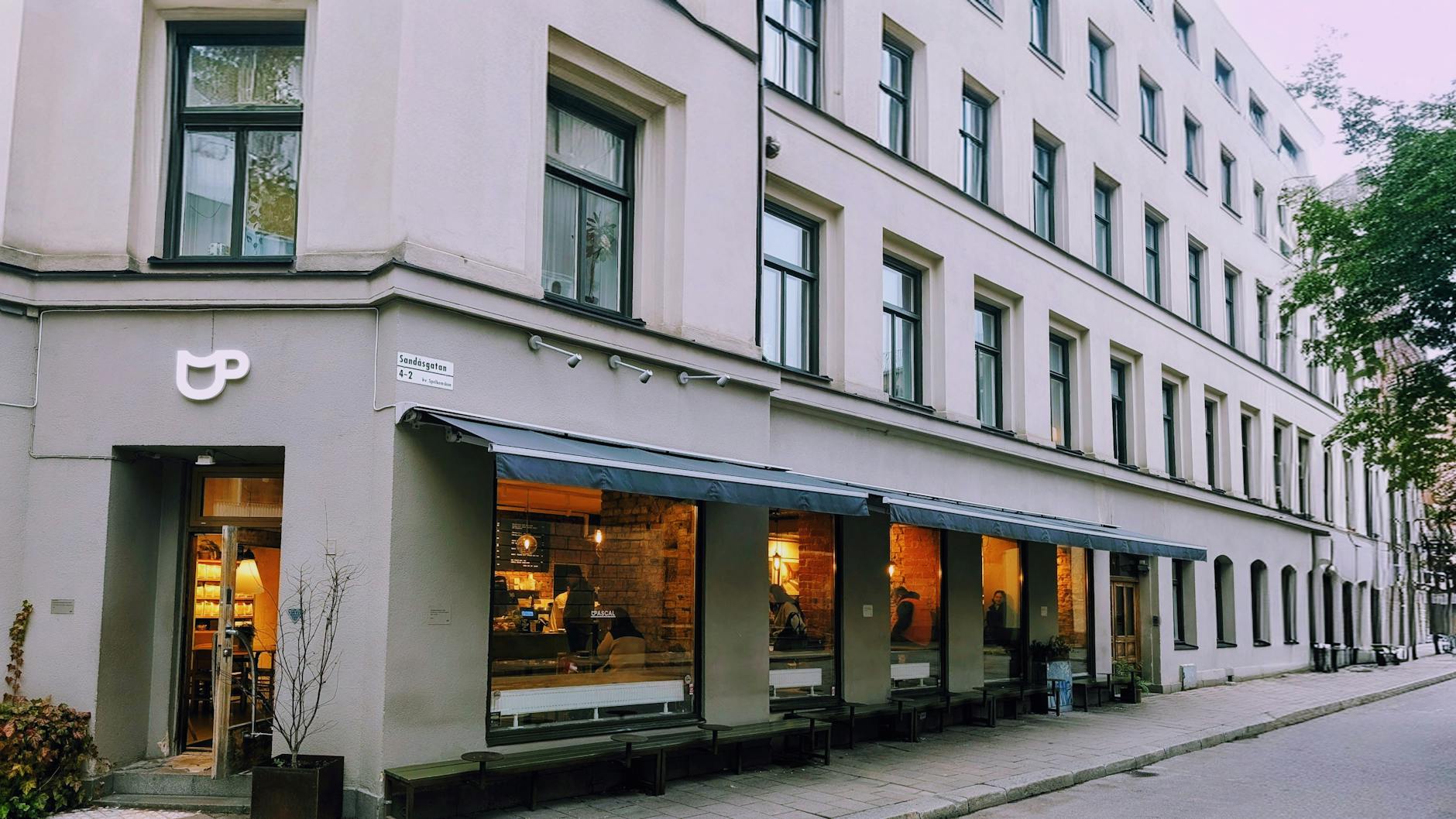 Stockholm spring outdoor café — Stockholm in May